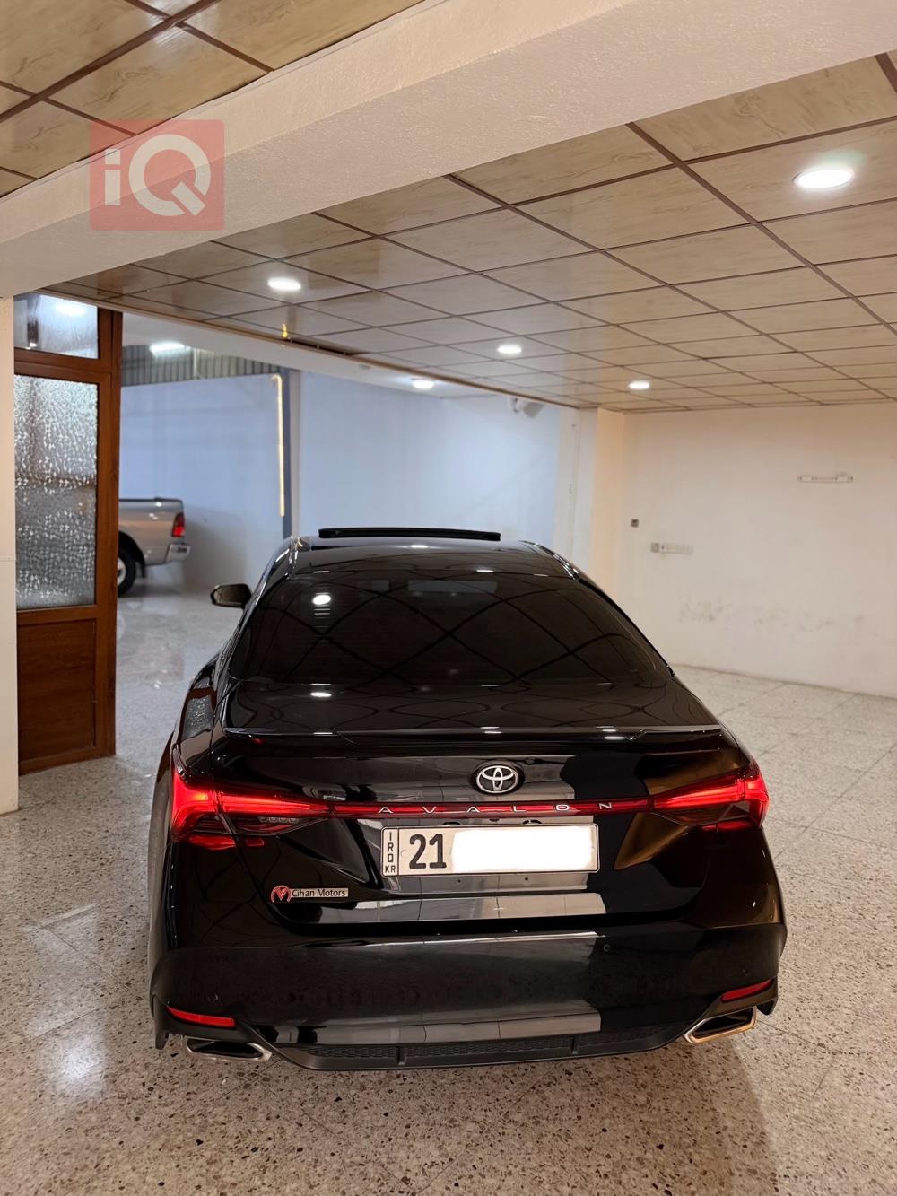 تويوتا أفالون